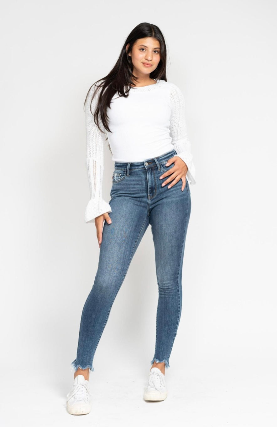 Judy Blue HW Shark Bite Skinny Jean