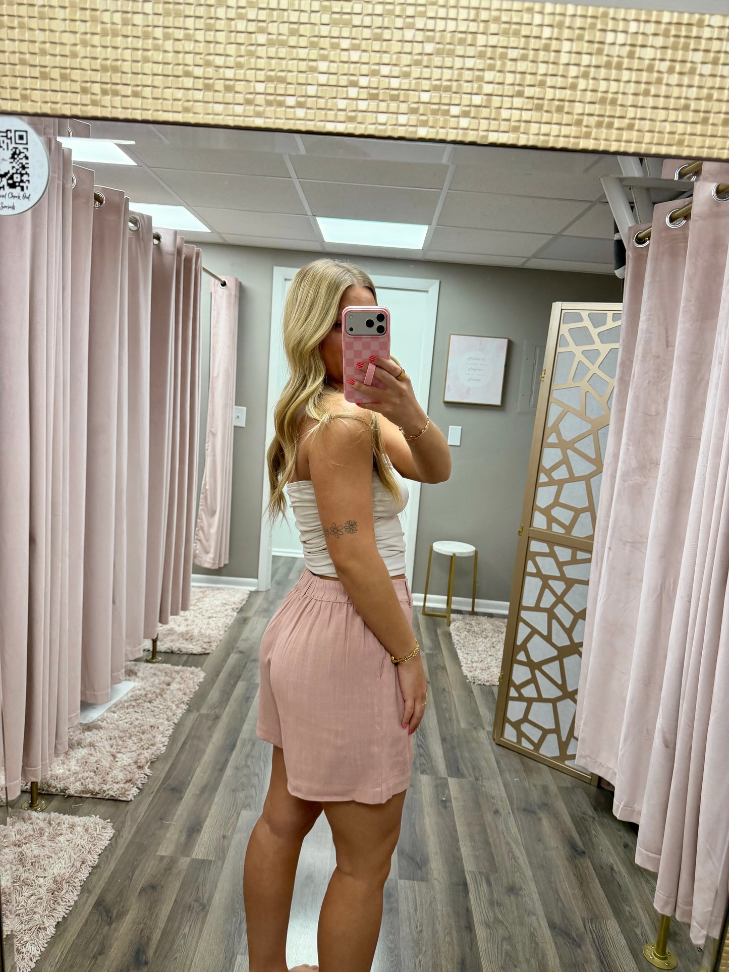 Classic Cut Wide Short