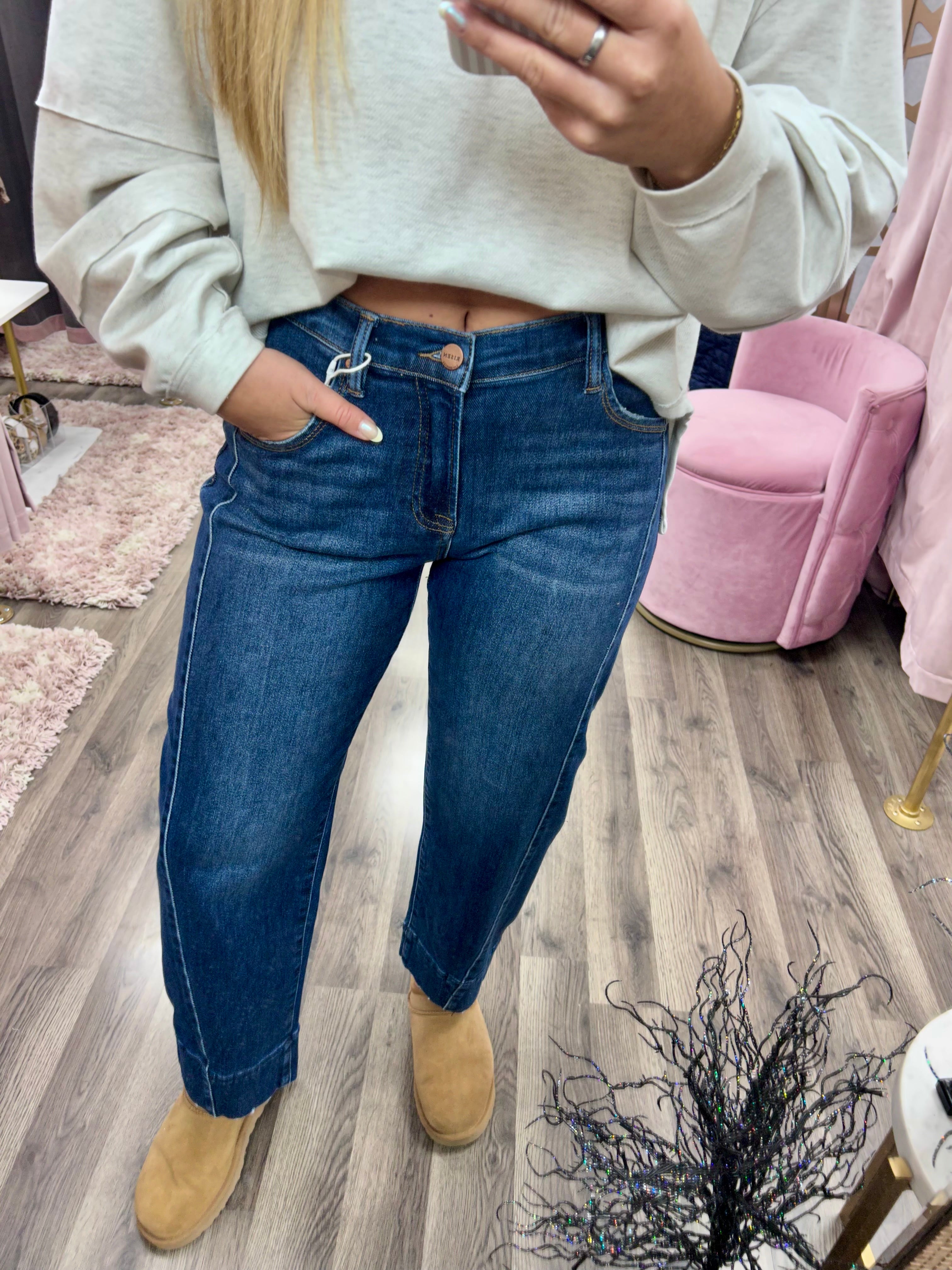 Risen Slouched Cropped Barrel Jeans