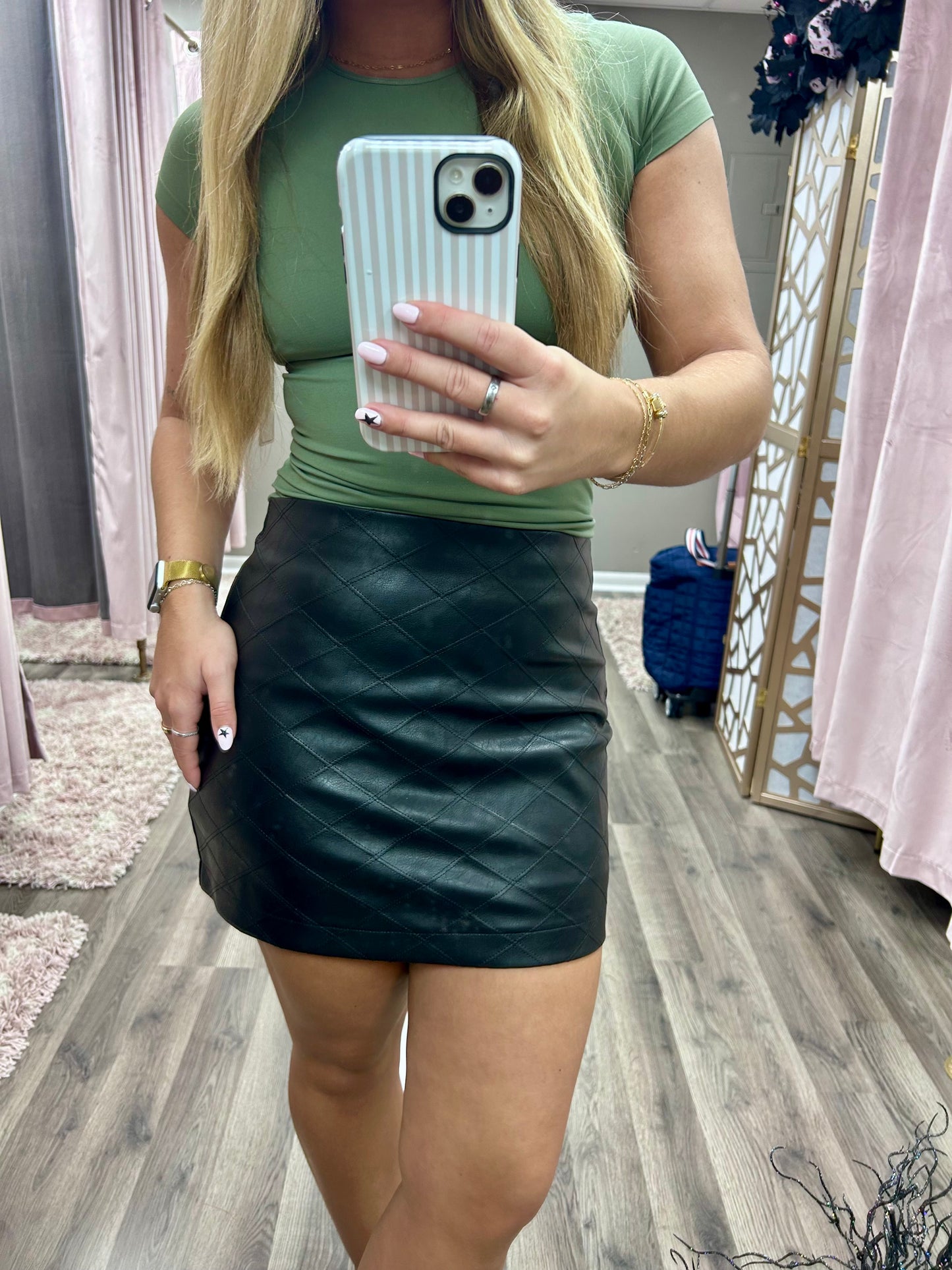 Diamond Pattern Faux Mini Skirt