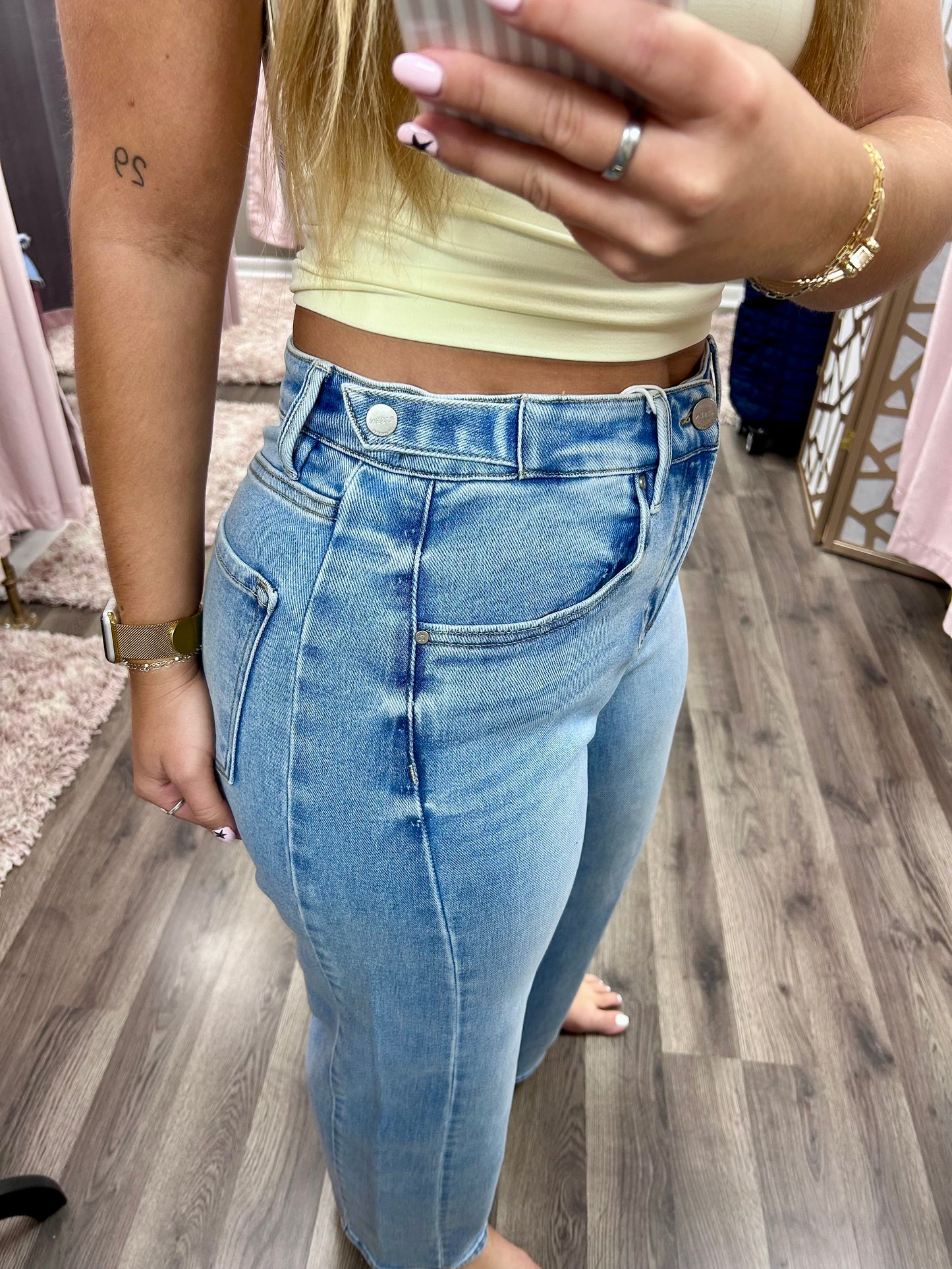 Risen Adjustable Waist Band Barrel Jean