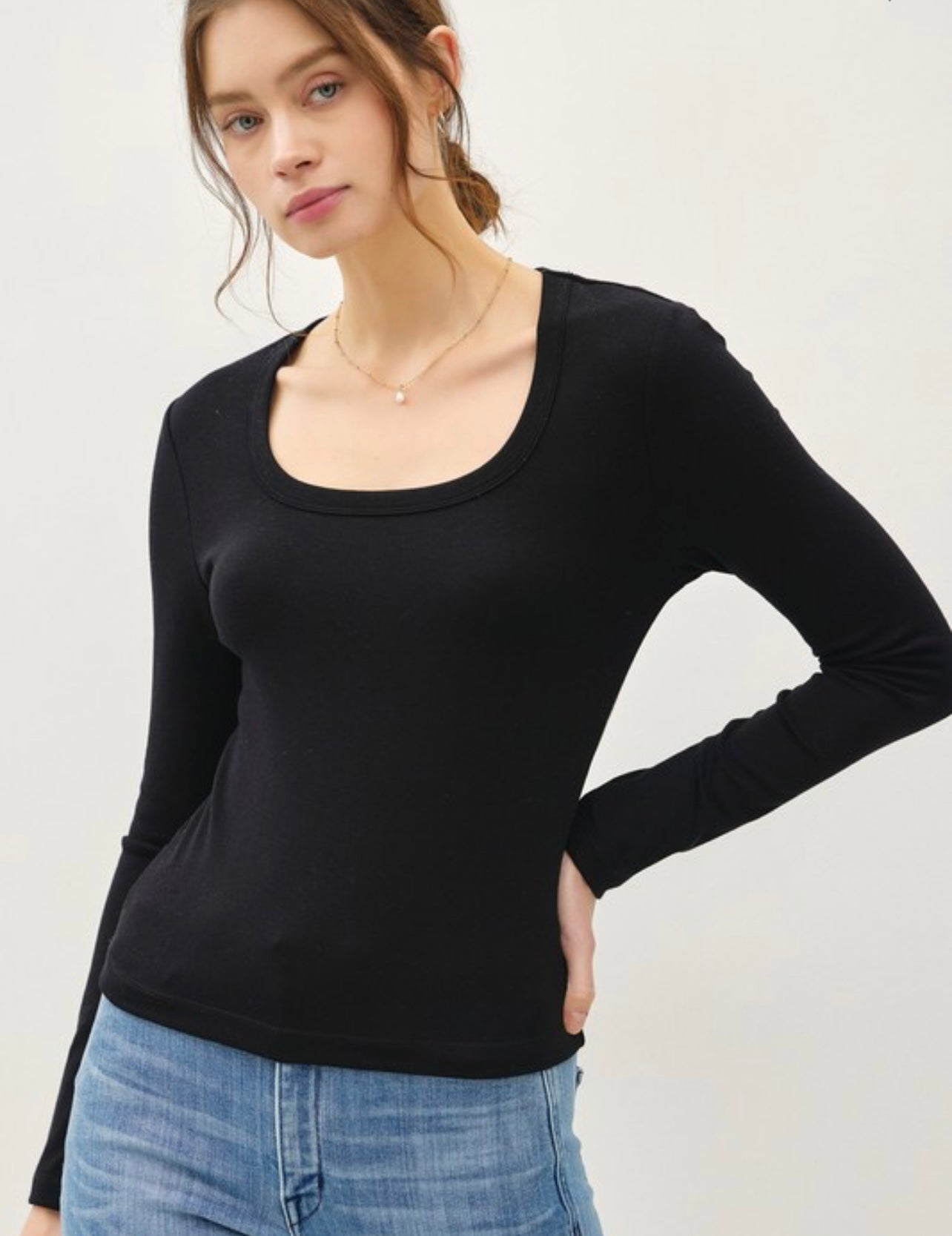 Basic Long Sleeve Scoop Neck Top