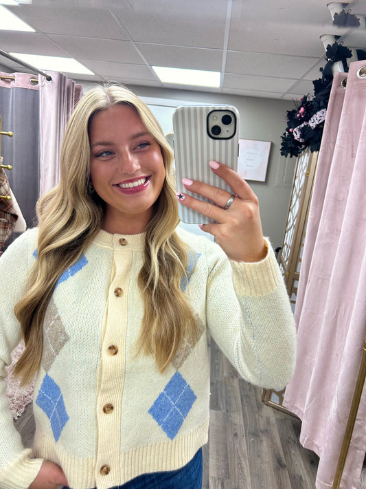 Round Neckline Sweater Cardigan
