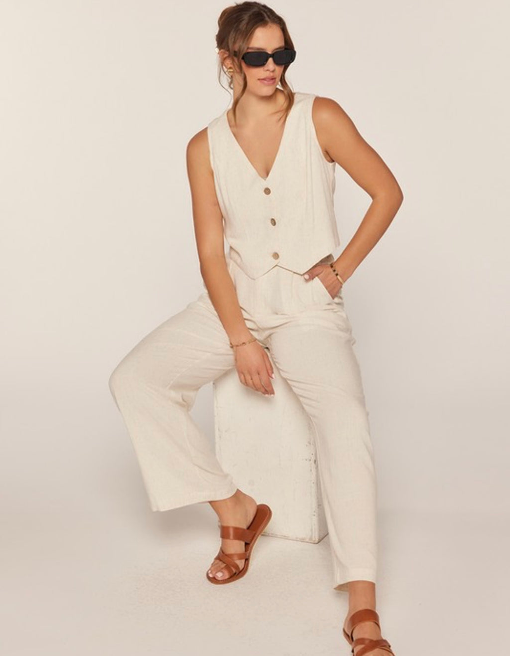 Linen Cropped Vest