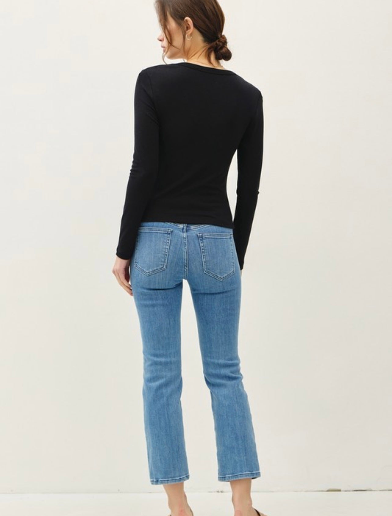 Basic Long Sleeve Scoop Neck Top