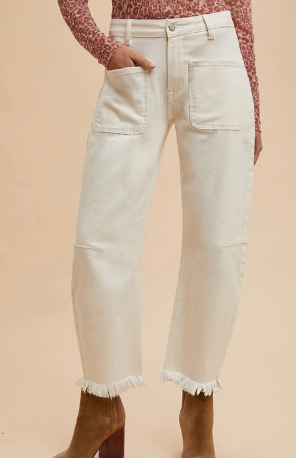 Fray Hem Stretch Barrel Jeans￼