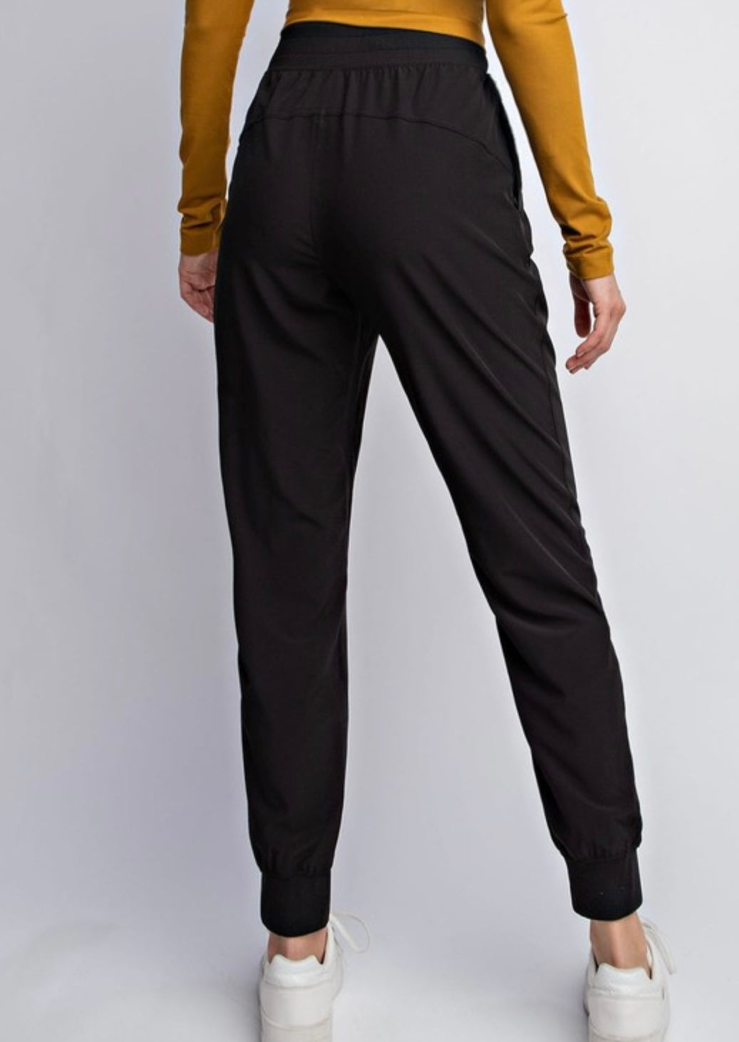 Mid Rise Woven Jogger Pant