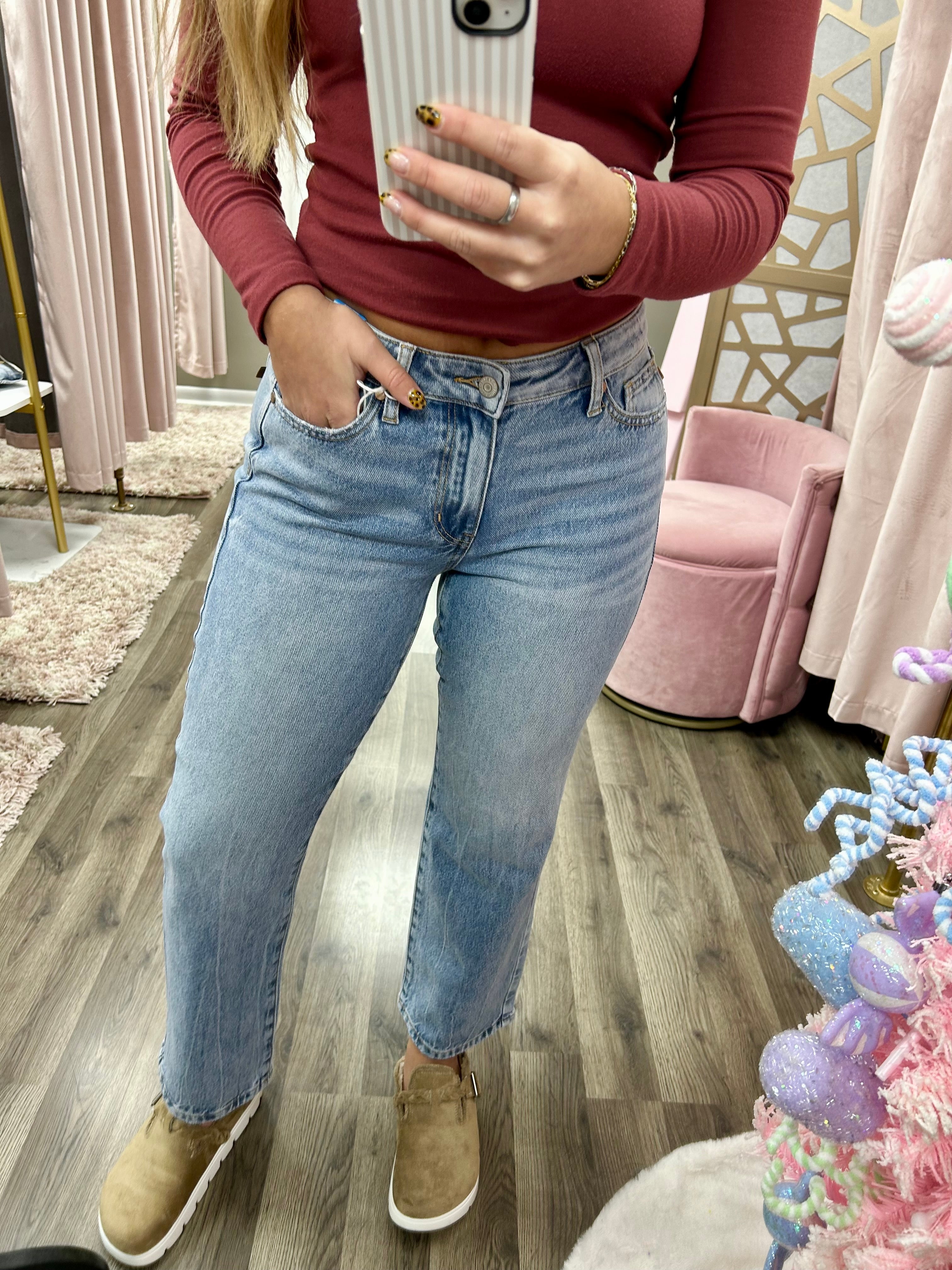 Judy Blue MR Petite Straight Rigid Jean