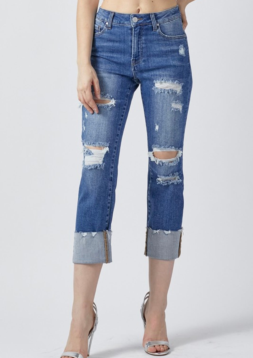 Risen Distressed Cuff Capri