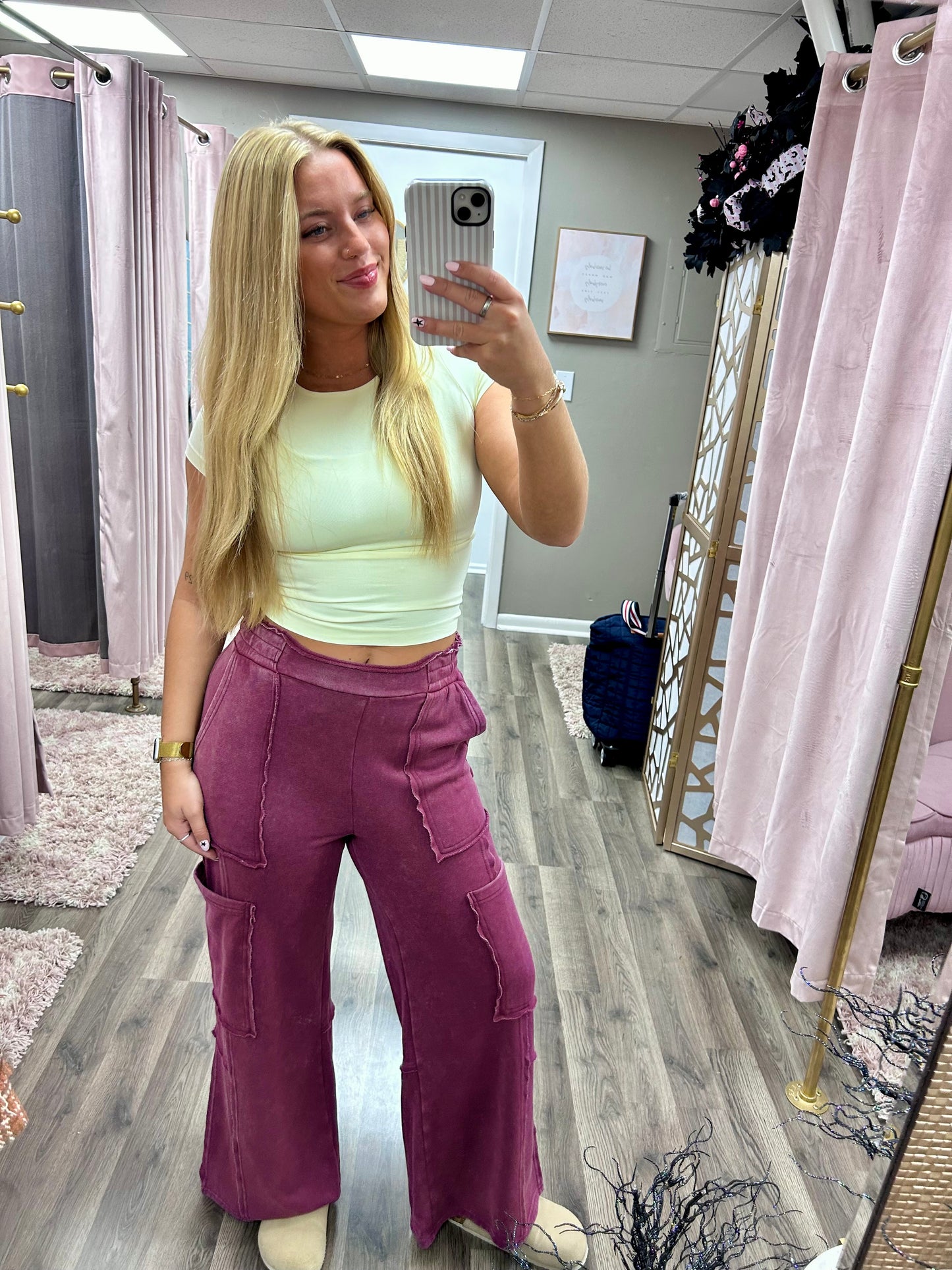 Mineral Wash Oversized Cargo Sweatpant