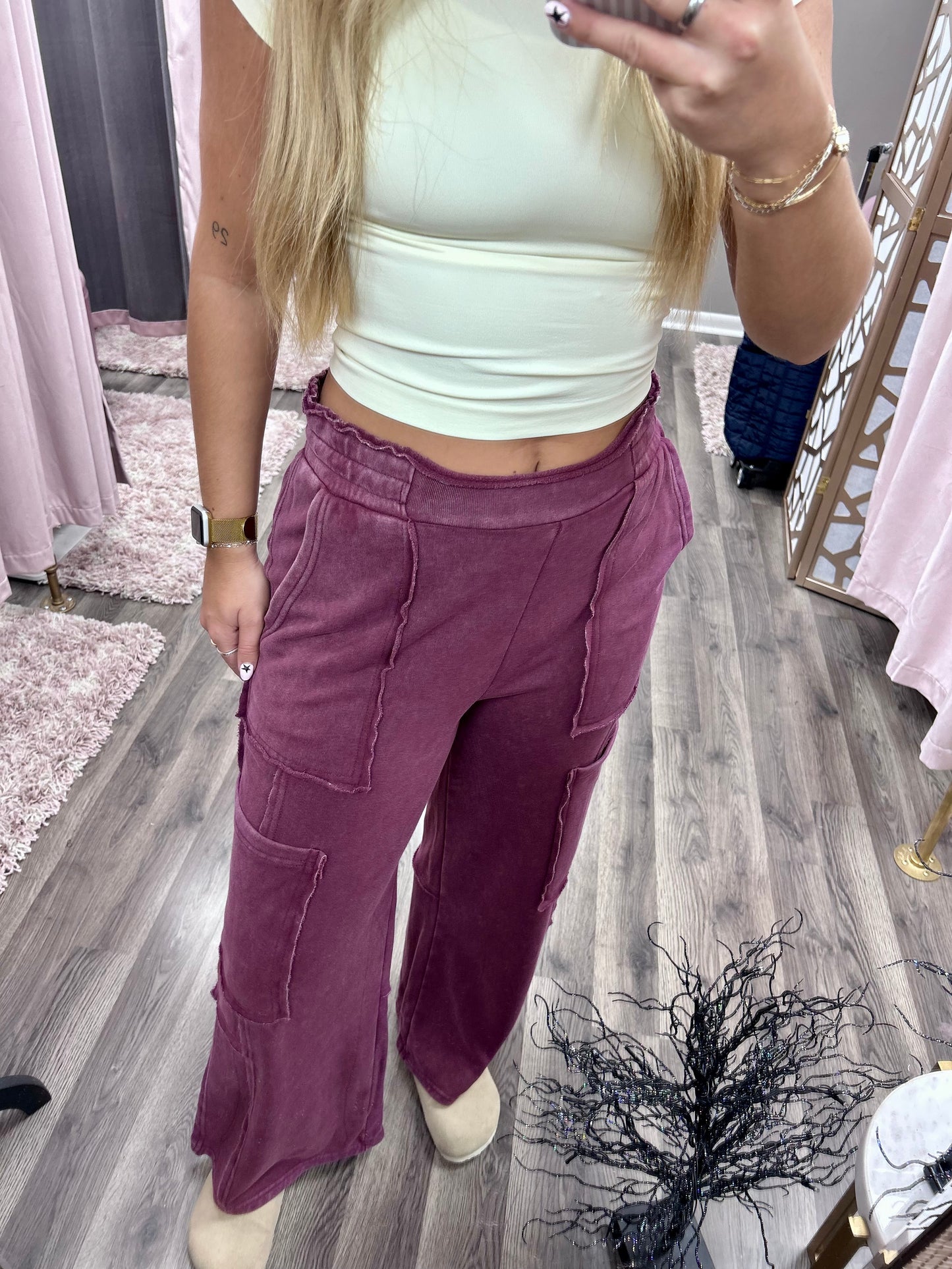 Mineral Wash Oversized Cargo Sweatpant