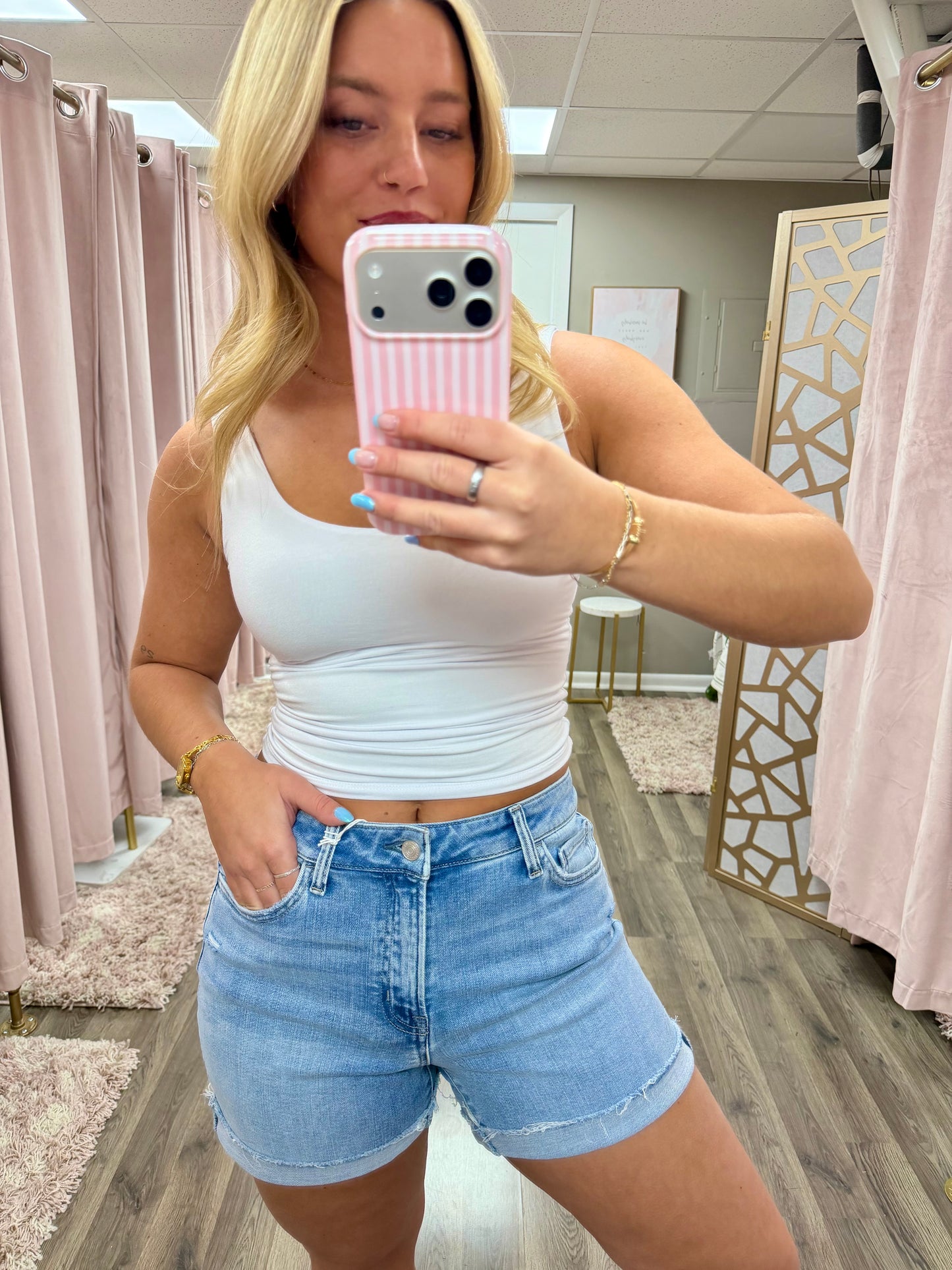 Vervet Mid Rise Cuffed Denim Short