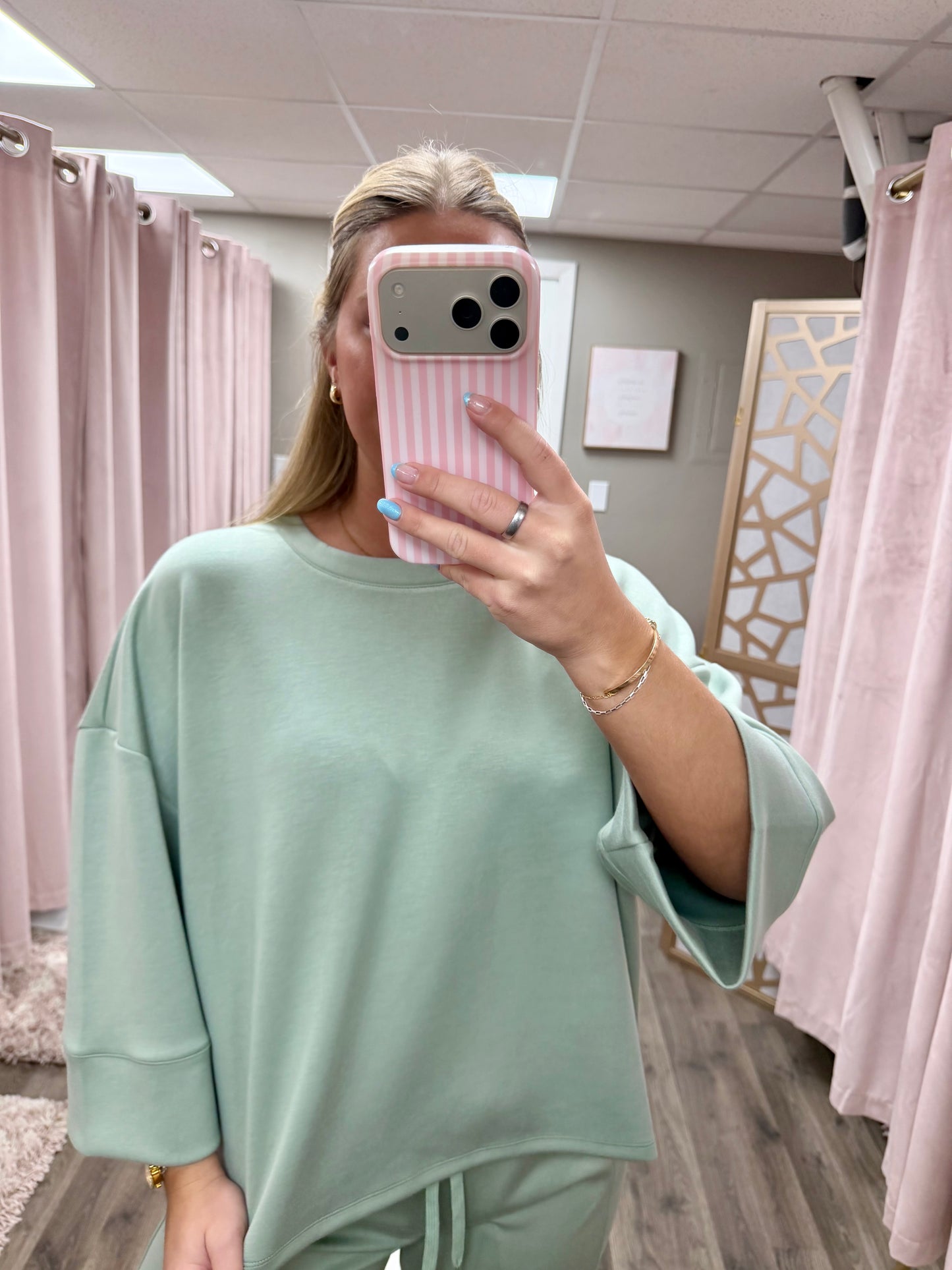 Relaxed Ultracomfy Top