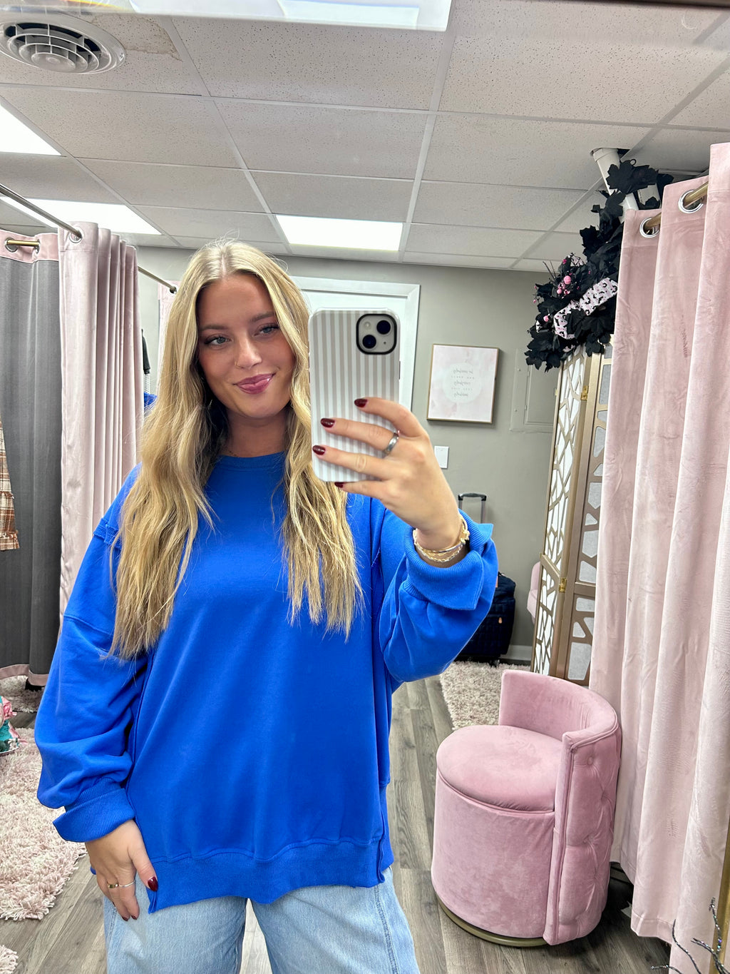 Oversized slit detailed sweatshirt