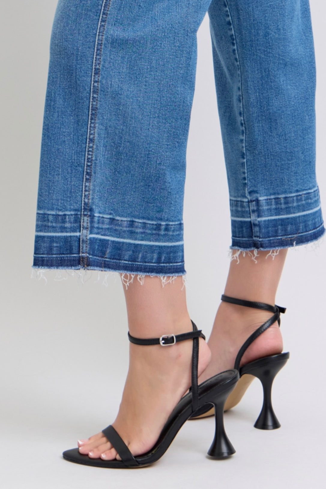 Judy Blue Release Hem Crop Wide Jean