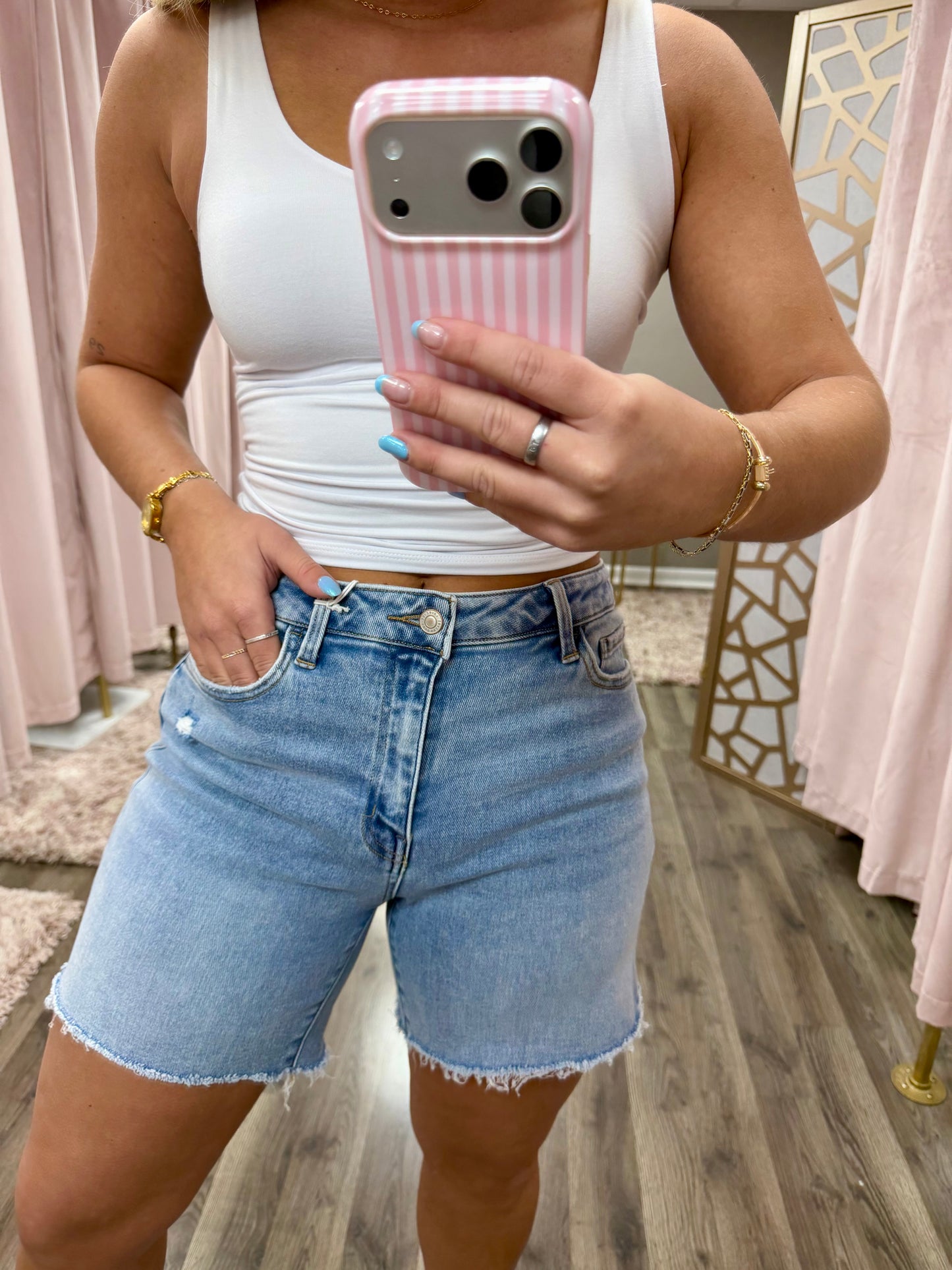 Vervet High Rise Raw Hem Short