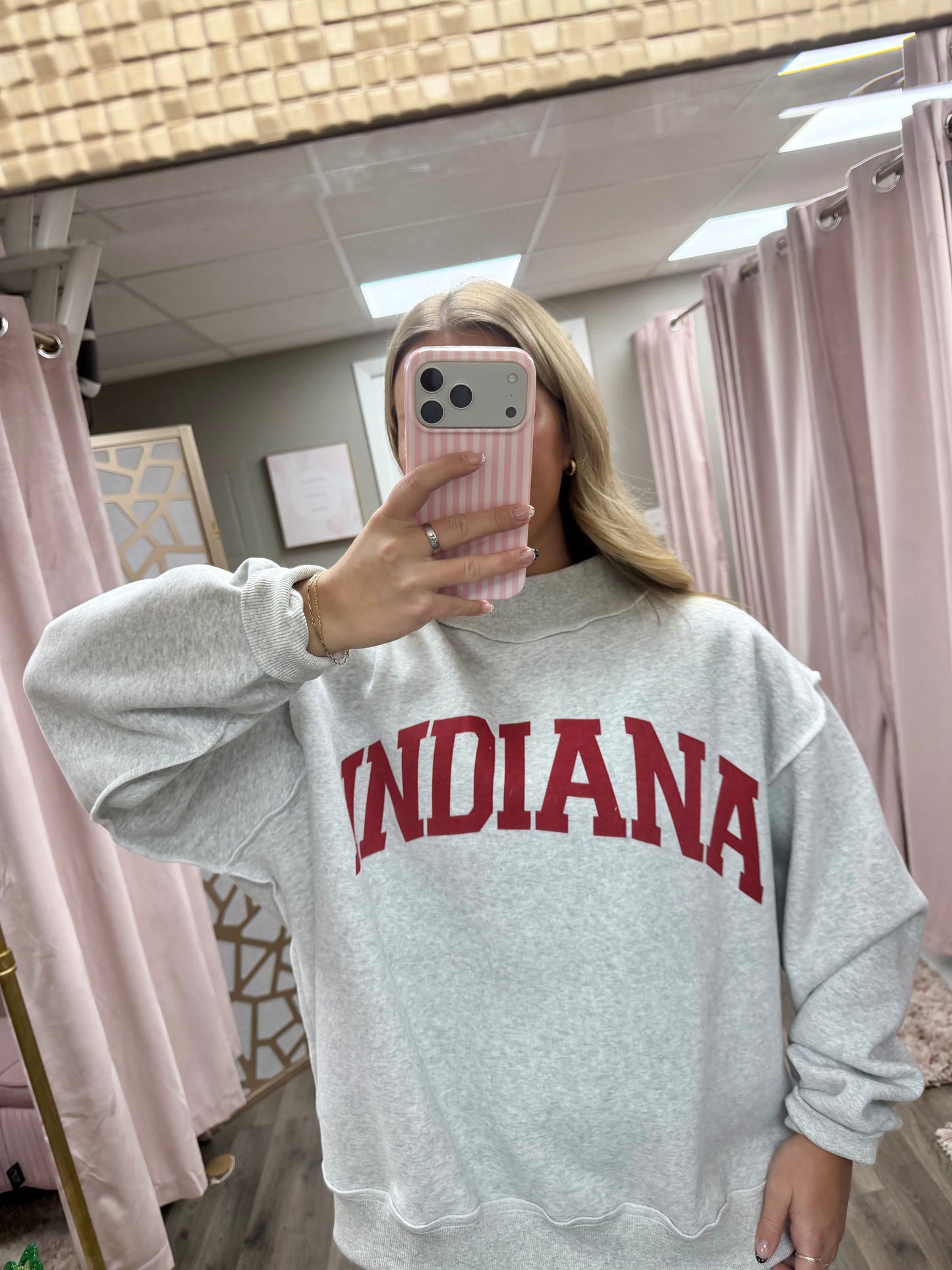 Indiana Reversible Mock Neck Crew