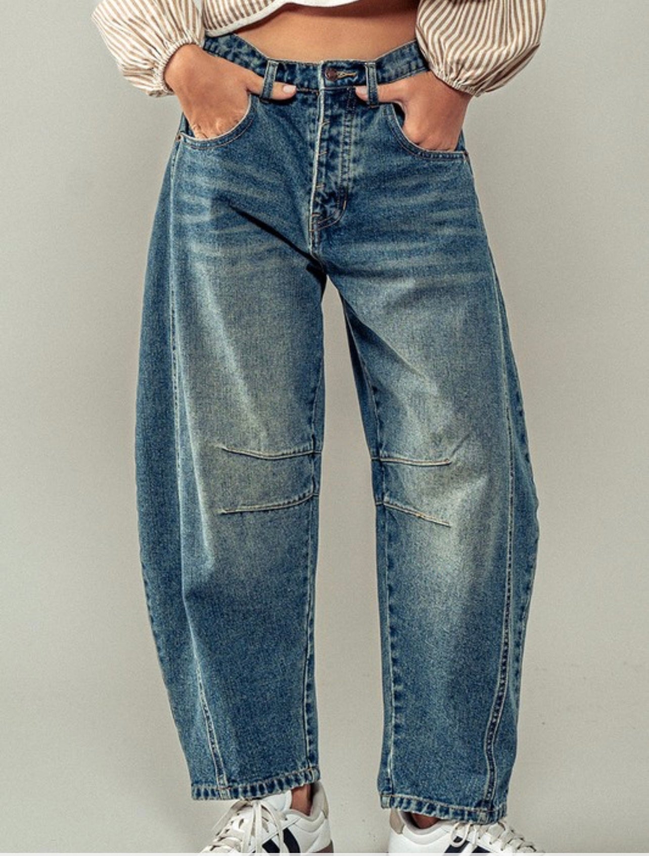 Distressed Barrel Jeans