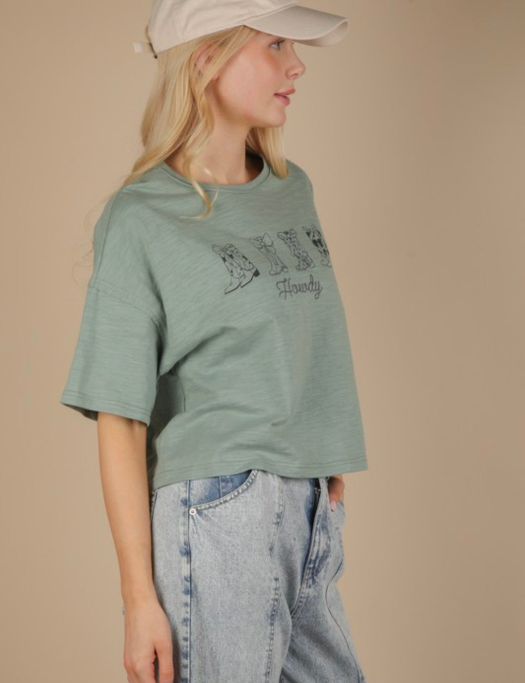 Oversized Casual Howdy Tee