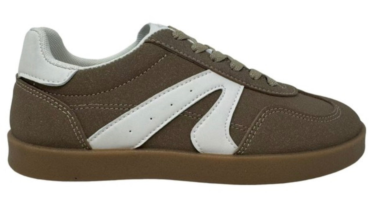 Retro Lace Up Sneaker