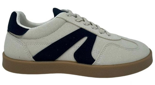 Retro Lace Up Sneaker