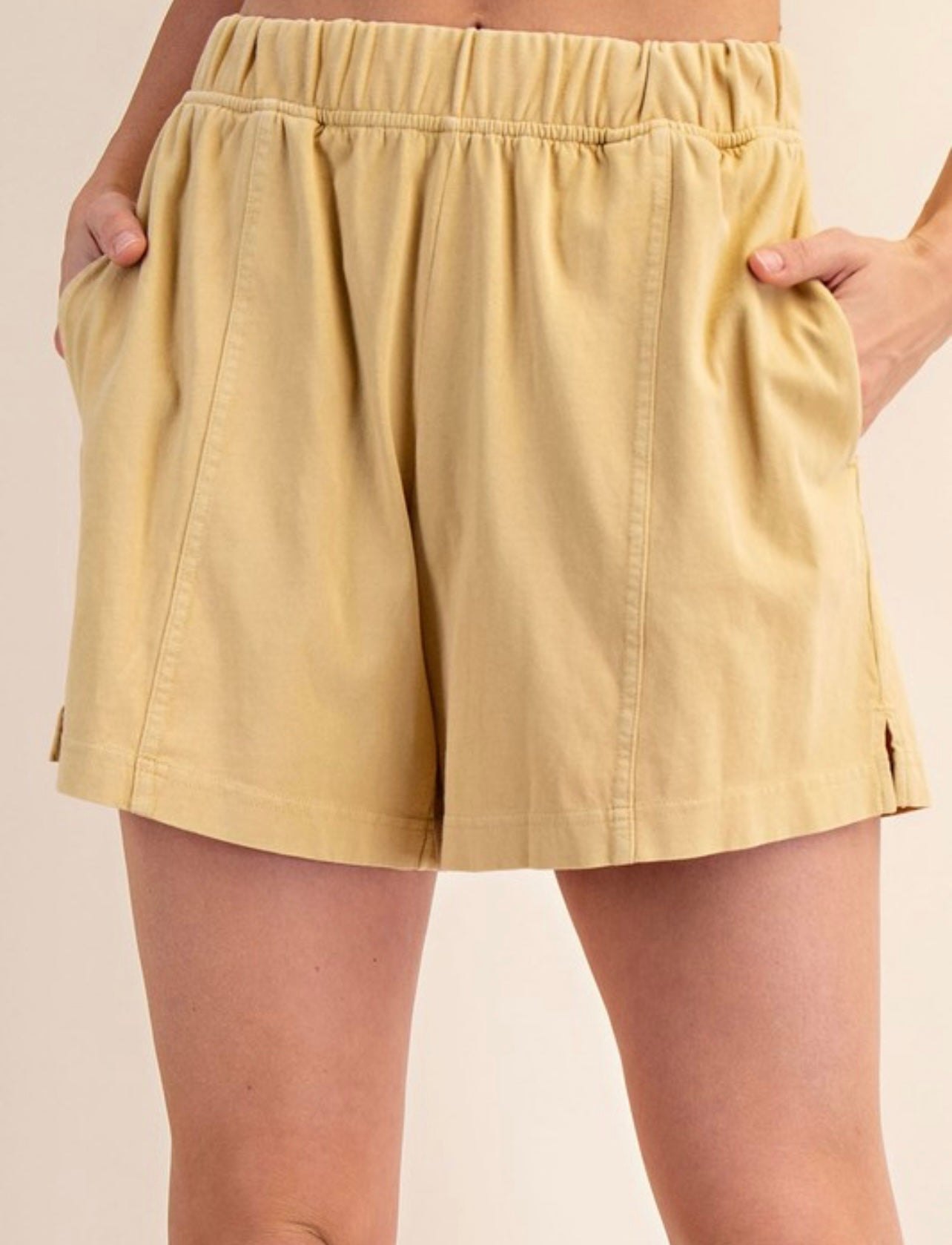 Mineral Washed Cotton Slit Short