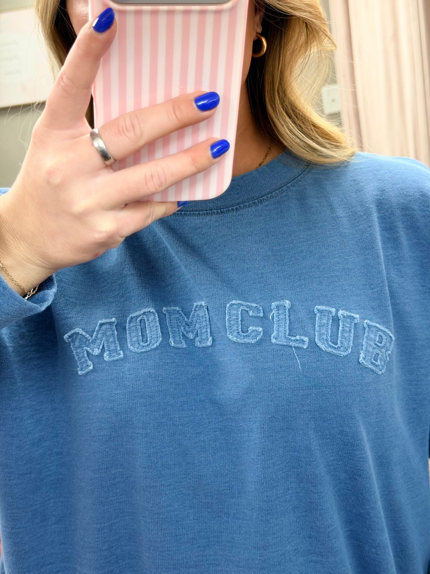 “Mom Club” Crewneck Pullover