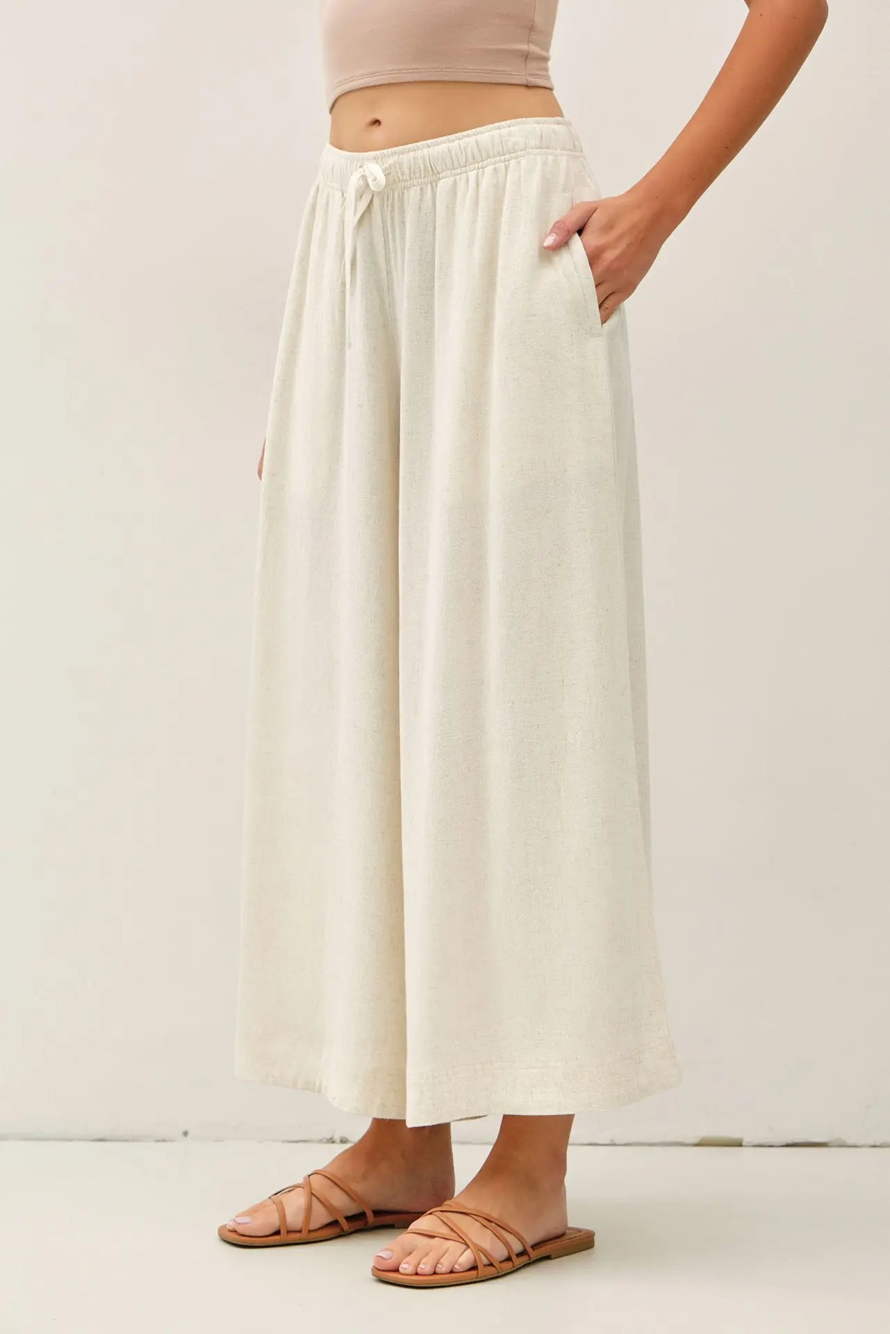 Wide Crop Linen Pant